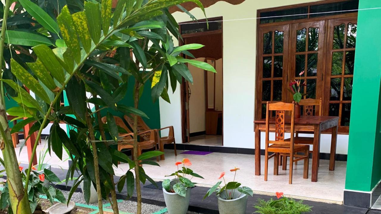 Sigiri Starwing Villa Sigiriya Bagian luar foto