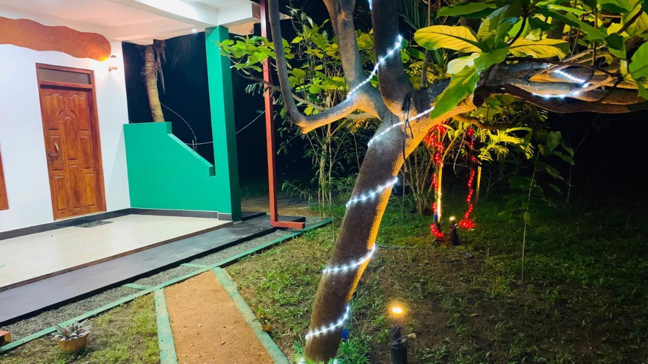 Sigiri Starwing Villa Sigiriya Bagian luar foto