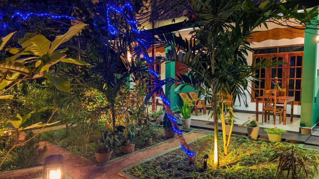 Sigiri Starwing Villa Sigiriya Bagian luar foto