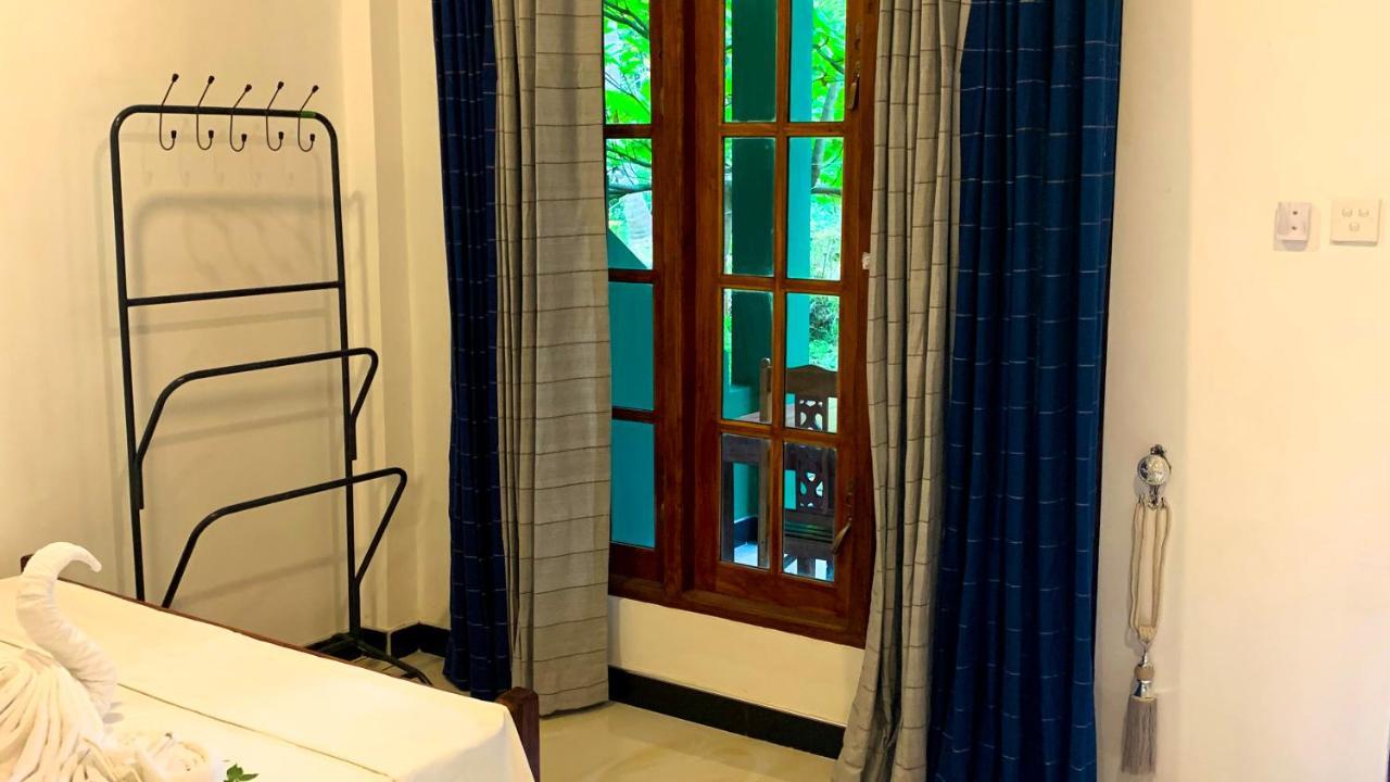 Sigiri Starwing Villa Sigiriya Bagian luar foto